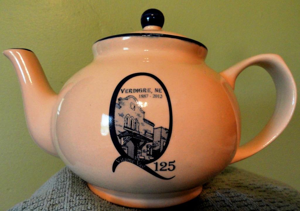 Q125 Teapot